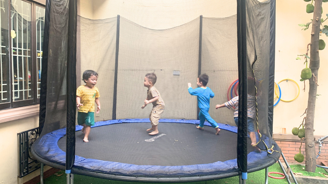 Mầm Non Hoa Sen Nhỏ ( Little Lotus Kindergarten ) có tốt không