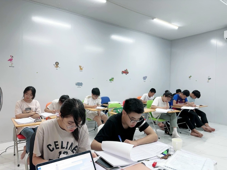  Trung Tâm Anh Ngữ Planet - Kim Thành