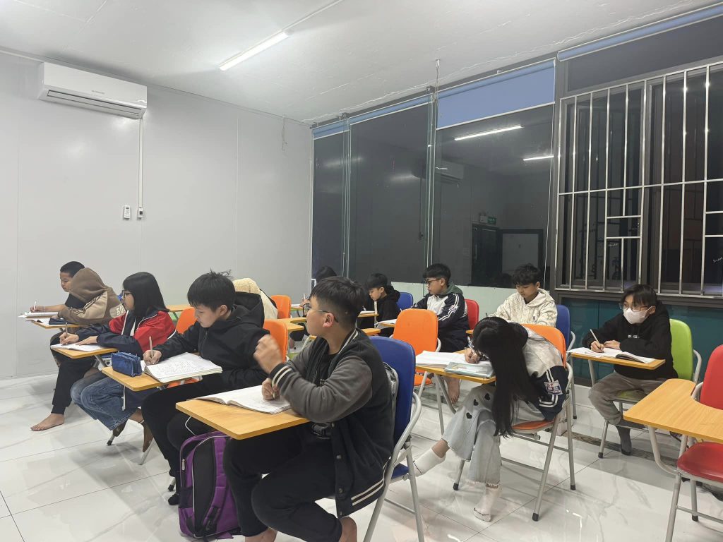  Trung Tâm Anh Ngữ Planet - Kim Thành