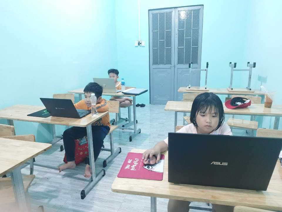 Trung Tâm Ngoại Ngữ Tin Học Hoa Mặt Trời - Phú Mỹ có tốt không? 