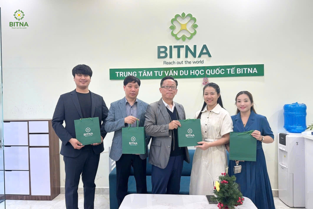 100% Giảng viên đạt trình độ TOPIK 5 trở lên