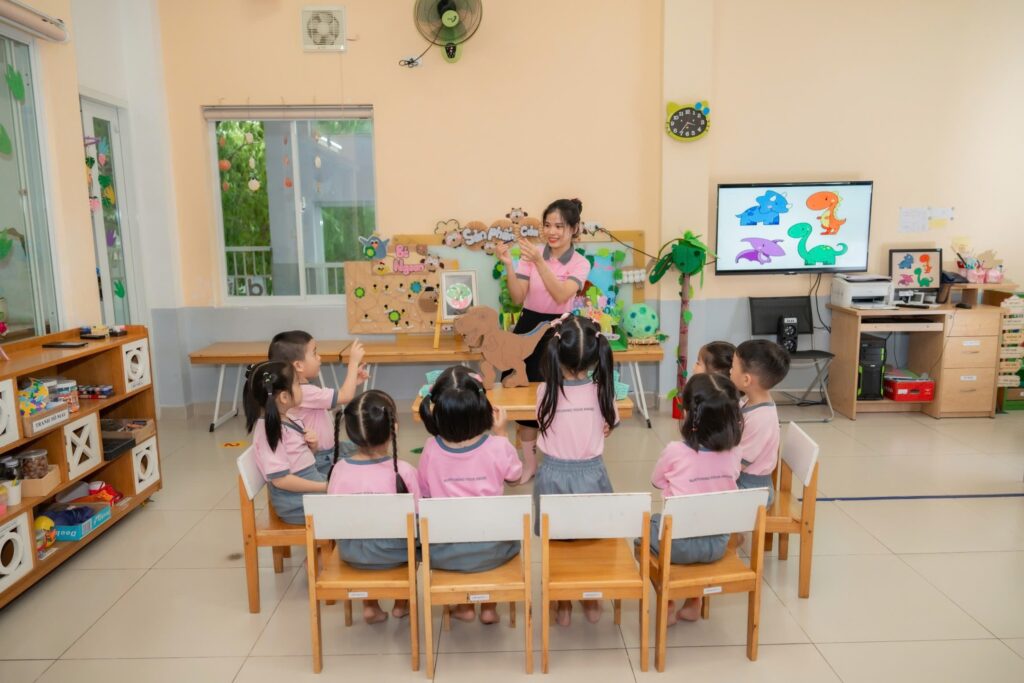 Trường mầm non Phú Đông Lotus Kindergarten