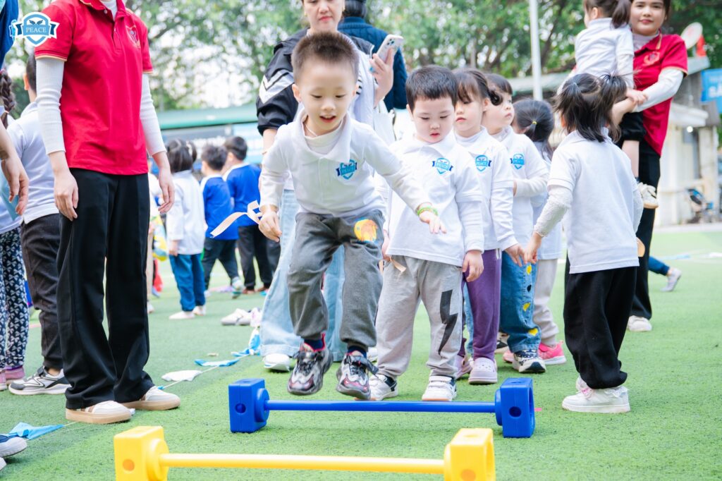 Trường Mầm Non Peace School - Trung Hòa có tốt không?