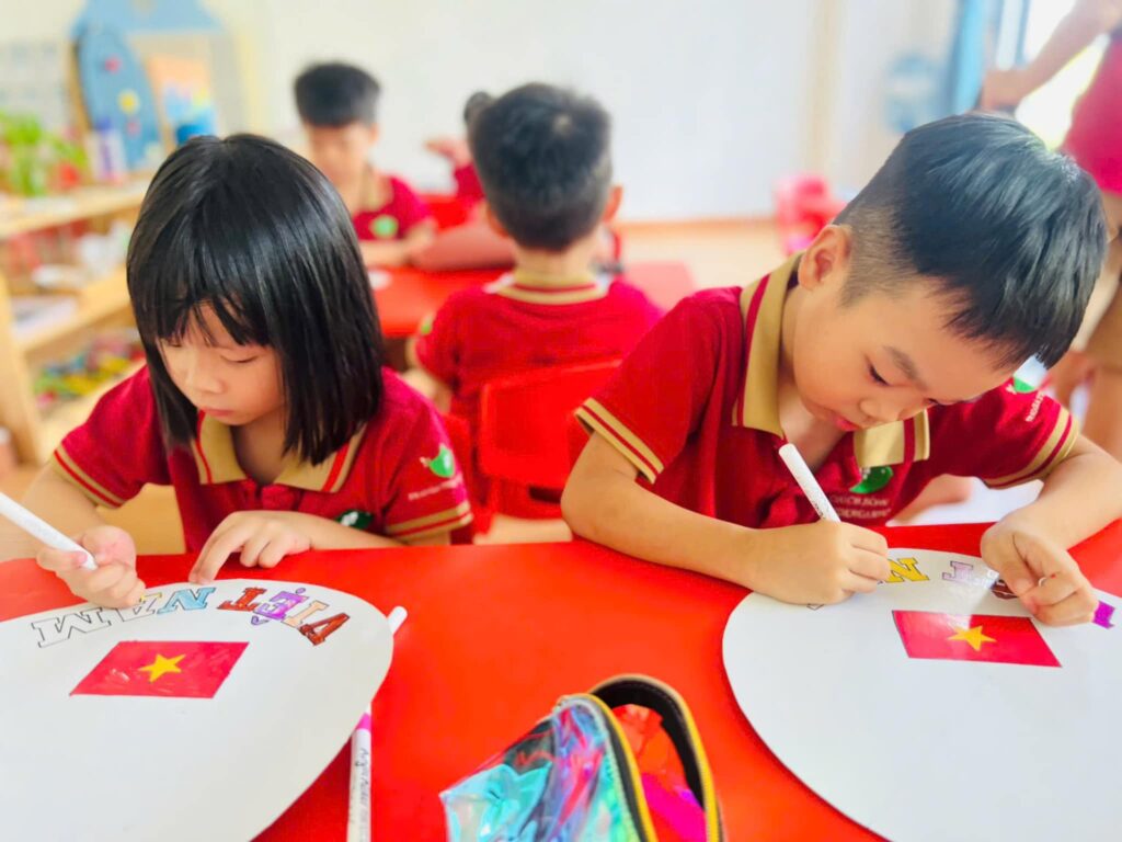 Trường Mầm Non Chích Bông - Vinhomes Grand Park có tốt không?