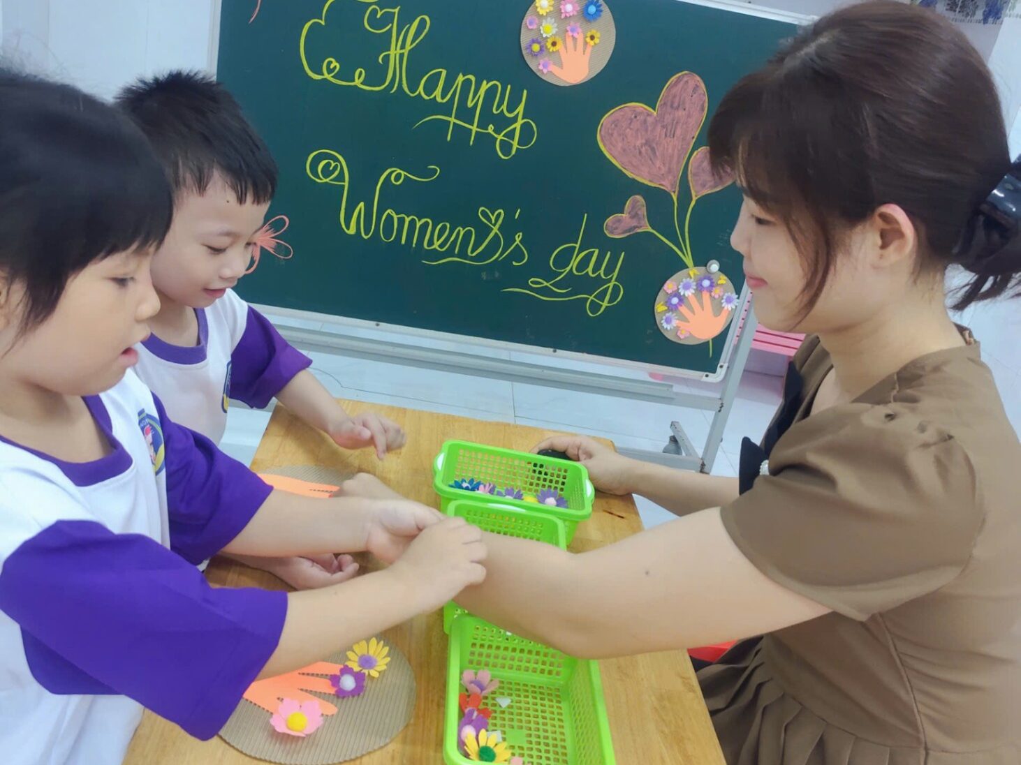 Đội ngũ giáo viên tận tâm, giàu kinh nghiệm